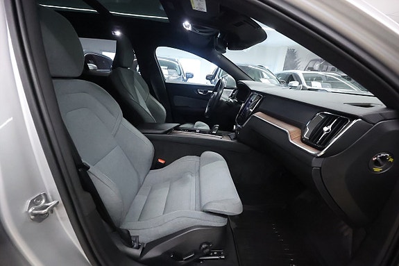 Volvo V60 Cross Country 15 of 24