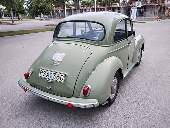 Morris Minor 2 of 11