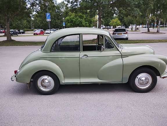 Morris Minor 4 of 11