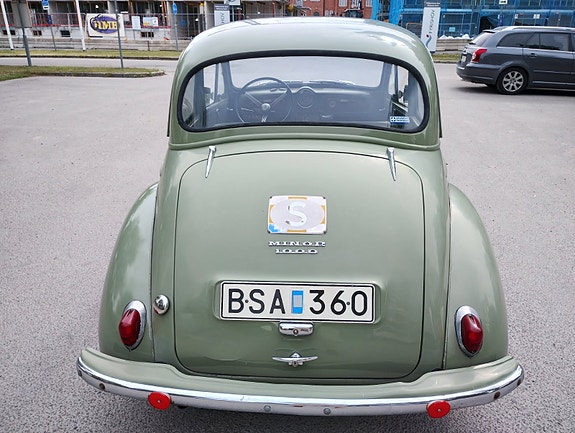 Morris Minor 3 of 11
