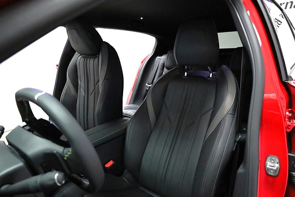 Peugeot 408 4 of 5