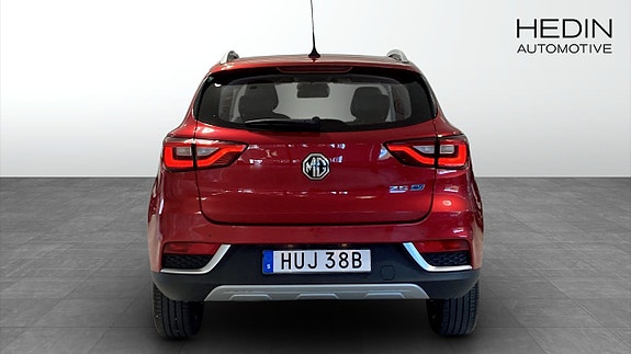 MG ZS EV 7 of 16