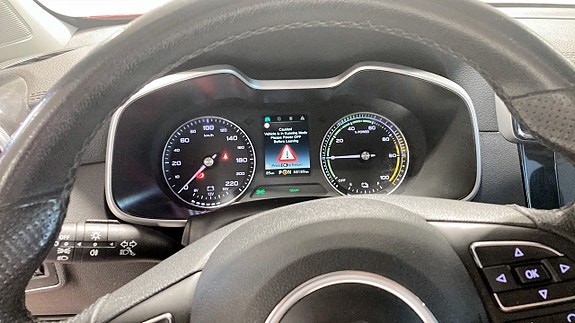 MG ZS EV 16 of 16