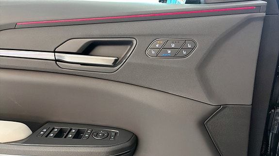 Kia EV5 11 of 14