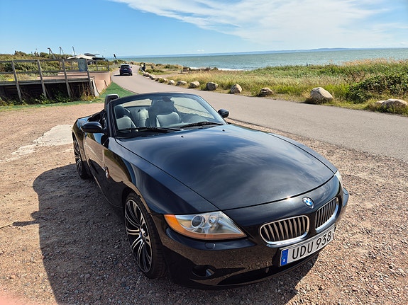 BMW Z4 2 of 7