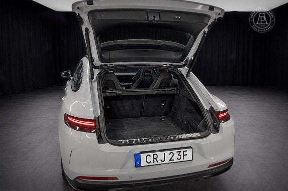 Porsche Panamera 4S 11 of 11