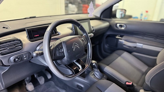 Citroen C4 Cactus 8 of 14