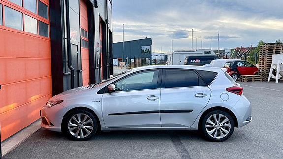 Toyota Auris 10 of 19