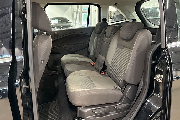 Ford Grand C-MAX 21 of 24