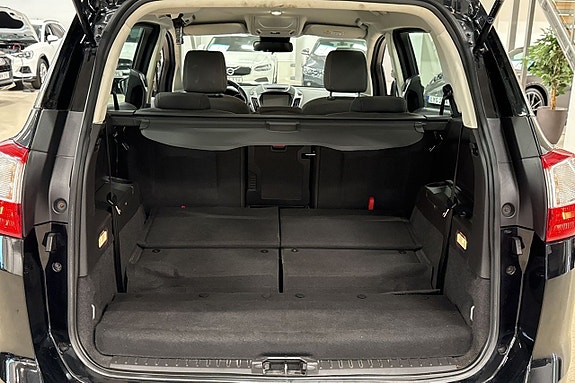 Ford Grand C-MAX 23 of 24