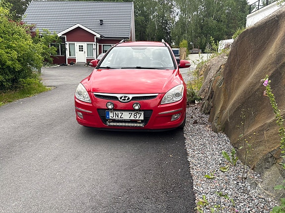 Hyundai i30 3 of 10