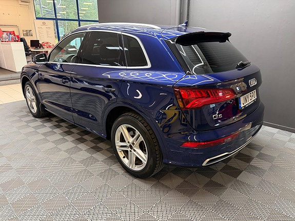 Audi Q5 4 of 5