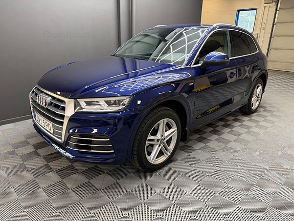 Audi Q5 2 of 5