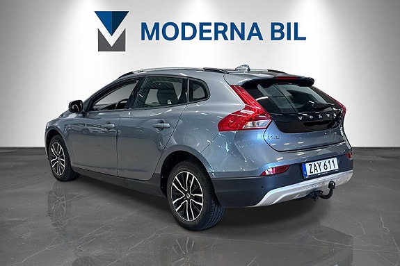 Volvo V40 Cross Country 4 of 5