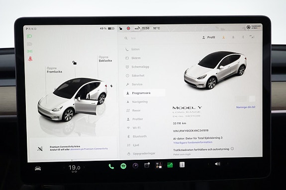 Tesla Model Y 17 of 23