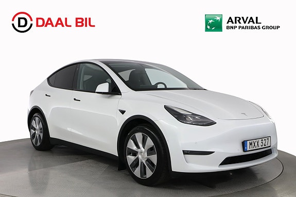 Tesla Model Y 3 of 23