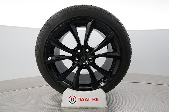 Tesla Model Y 23 of 23