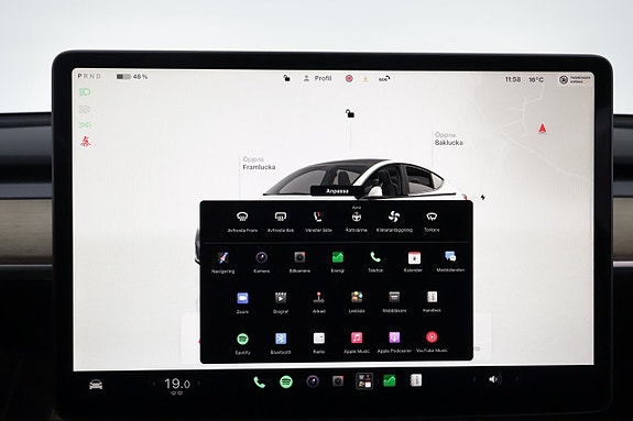 Tesla Model Y 21 of 23