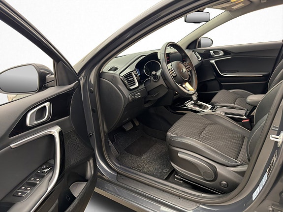 Kia Ceed 10 of 29
