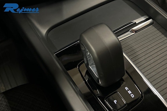 Volvo XC60 11 of 18