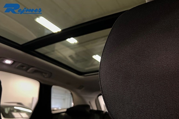 Volvo XC60 14 of 18