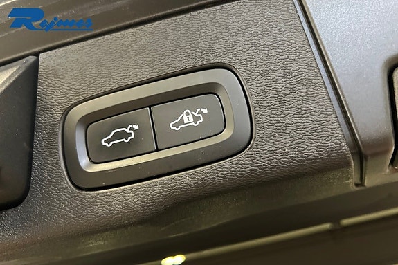 Volvo XC60 15 of 18