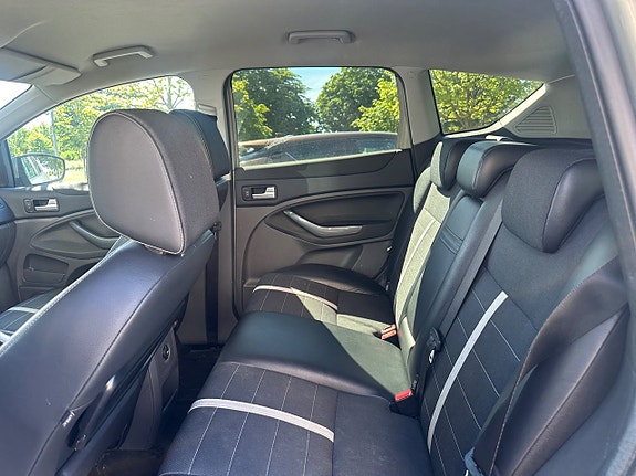 Ford Kuga 4 of 9