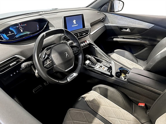 Peugeot 3008 4 of 15