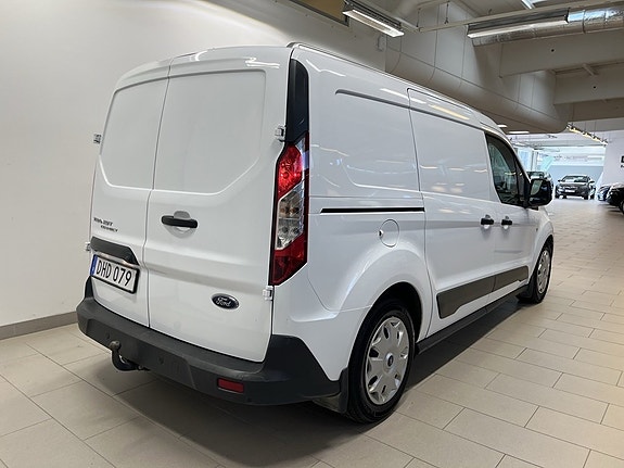 Ford Transit Connect 4 of 5