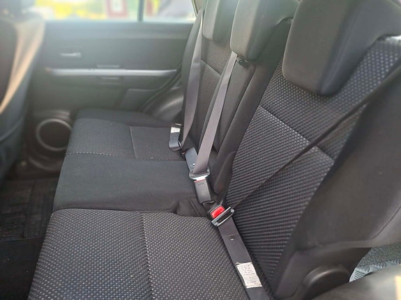 Suzuki Grand Vitara 4 of 5