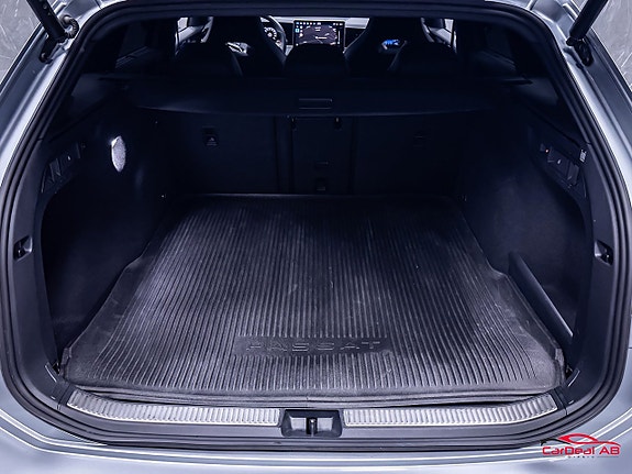 Volkswagen Passat 17 of 30