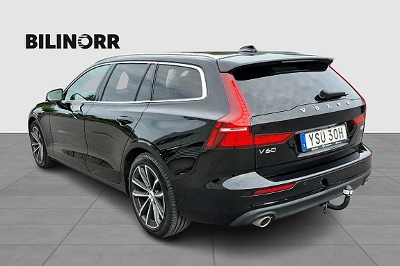 Volvo V60 2 of 5