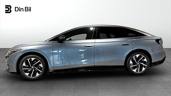 Volkswagen ID.7 2 of 14