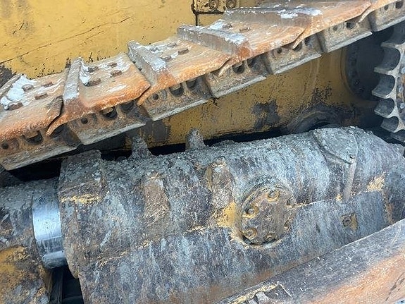 CAT D8T 16 of 24