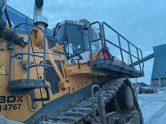 Liebherr PR776 21 of 24