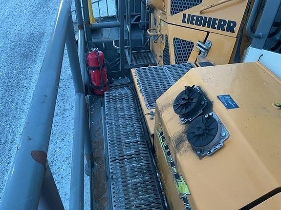 Liebherr PR776 13 of 24