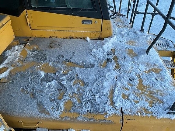 Komatsu HD605-7EO 18 of 24