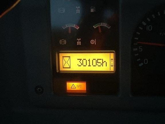 Volvo A40E 8 of 24