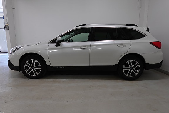 Subaru Outback 3 of 5