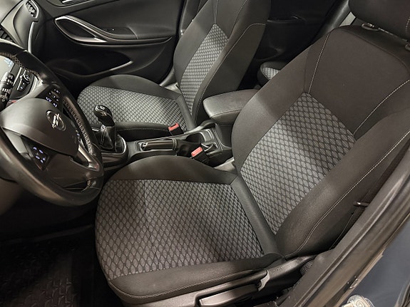 Opel Astra 11 of 16
