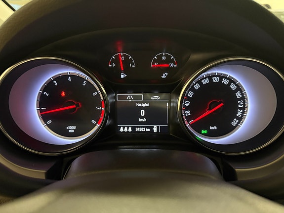 Opel Astra 12 of 16