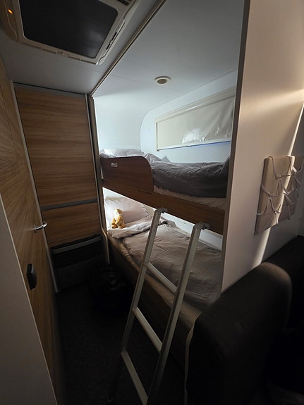 Adria 552pk 2 of 5