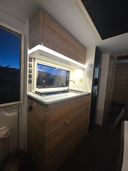 Adria 552pk 5 of 5