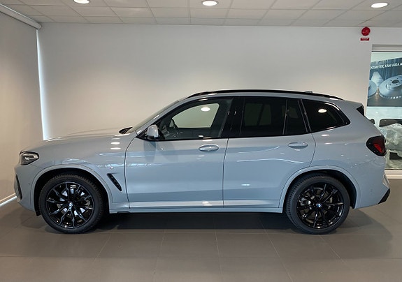 BMW X3 2 of 5