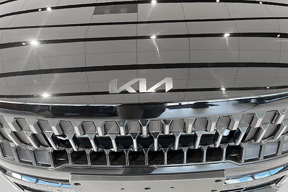 Kia Seltos 16 of 17