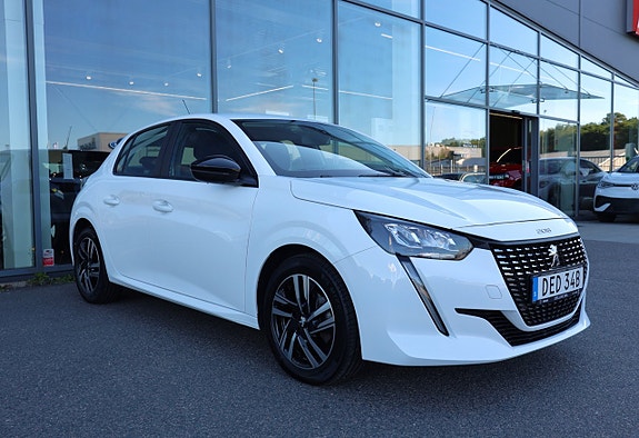 Peugeot 208 3 of 14