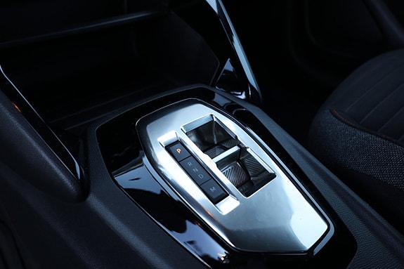 Peugeot 208 11 of 14