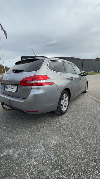Peugeot 308 SW 5 of 5