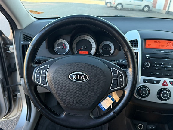 Kia Ceed 8 of 13