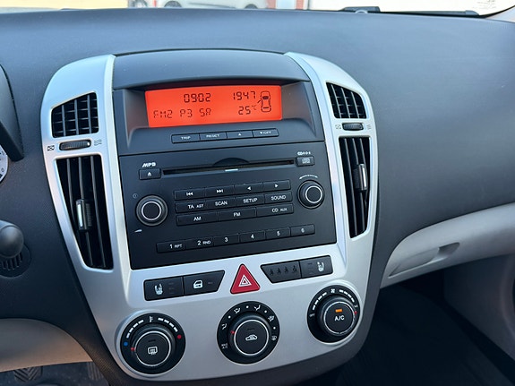 Kia Ceed 10 of 13